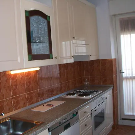Apartman Spadina M&r - *