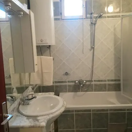 Апартаменты Apartman Spadina M&r -