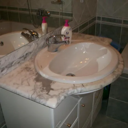 Apartman Spadina M&r - *