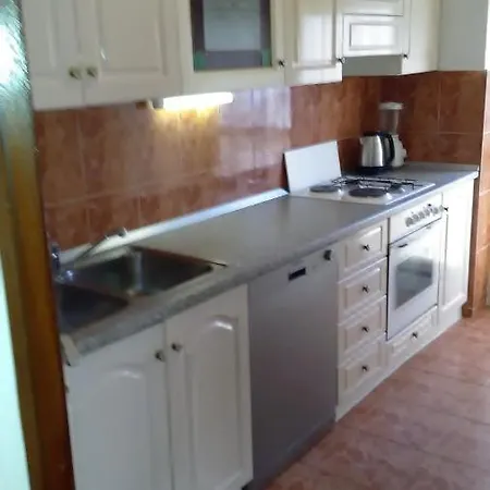Апартаменты Apartman Spadina M&r - *