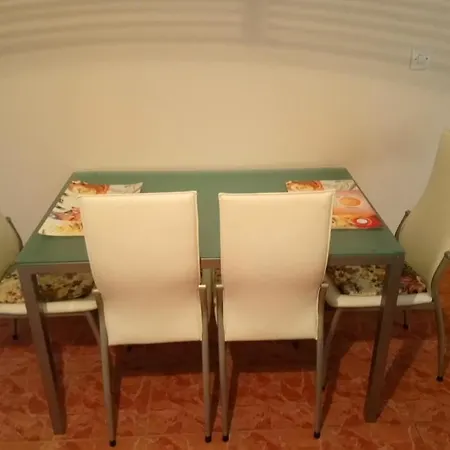 Apartman Spadina M&r - Апартаменты *